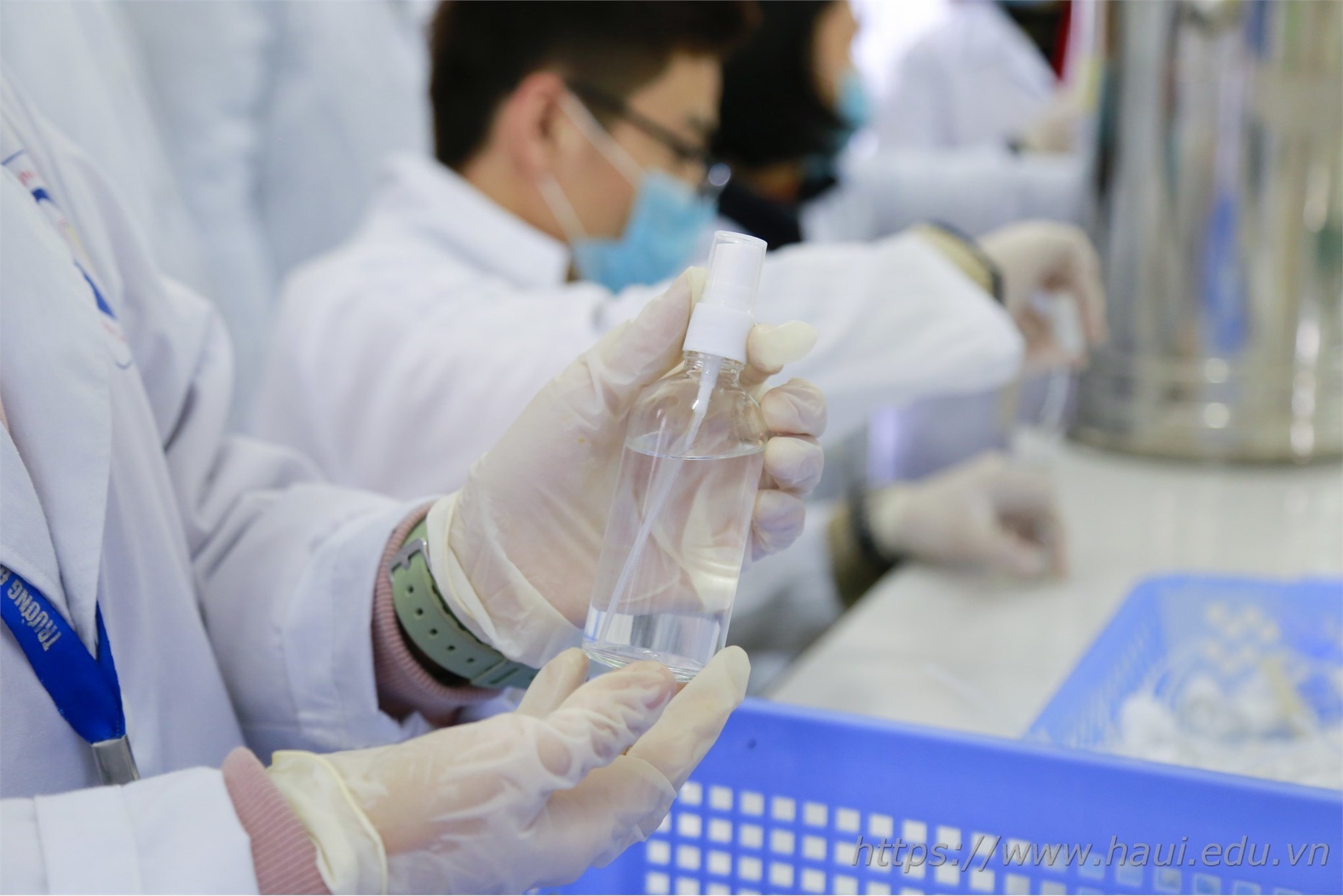 benh dich,  virus,  Covid-19,  lay nhiem,  tu vong,  toan cau,  bien phap anh 3