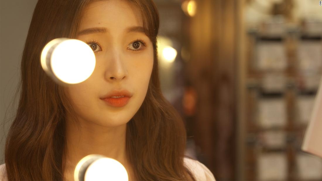 Co gai Trieu Tien ke nhung cam doan ha khac tai que huong hinh anh