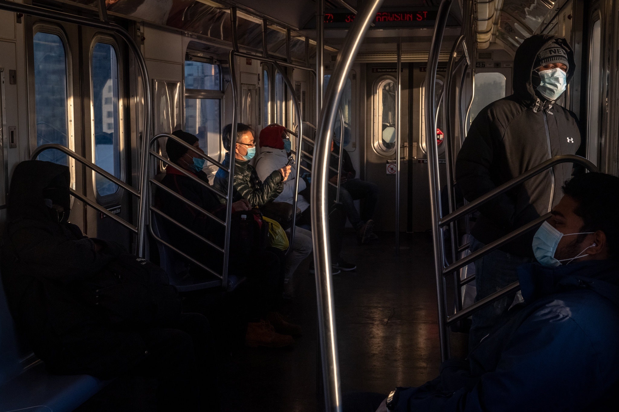 New York bắt buộc đeo khẩu trang ảnh 4 New York bat buoc deo khau trang anh 4
