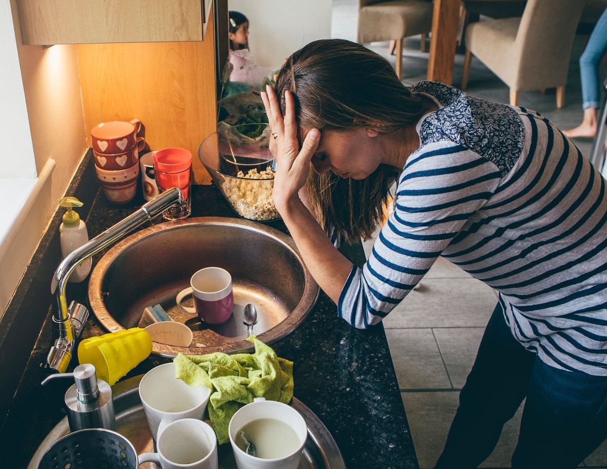 ‘Do la viec cua co’ - phu nu Hong Kong qua tai viec nha hinh anh