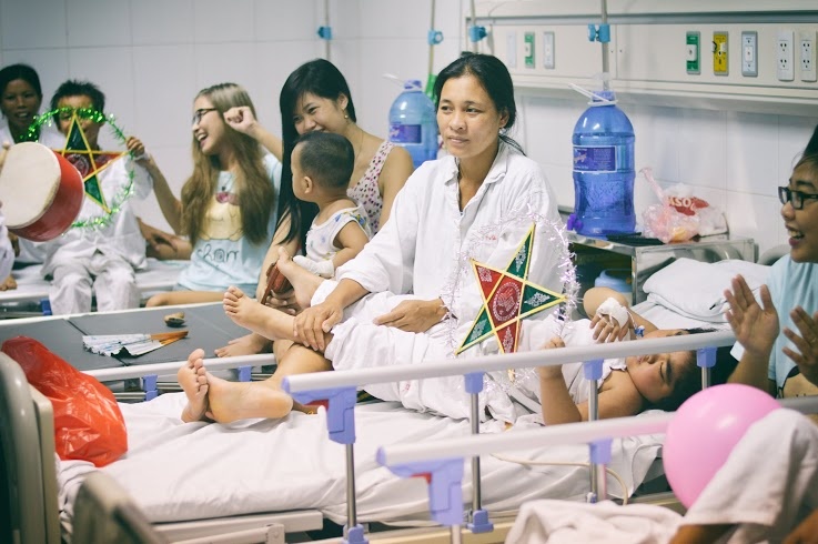 Chạm tới Khoa Nhi Bệnh viện Việt Đức. (Ảnh: Chạm)