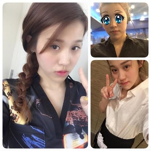 Hoàng Tuyết Trinh nhí nhảnh pose hình trong bộ đồng phục bưng bê của nhà hàng.