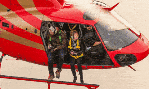 Tour ngam nui lua phun trao, coi phao hoa tu truc thang chi co tai My hinh anh