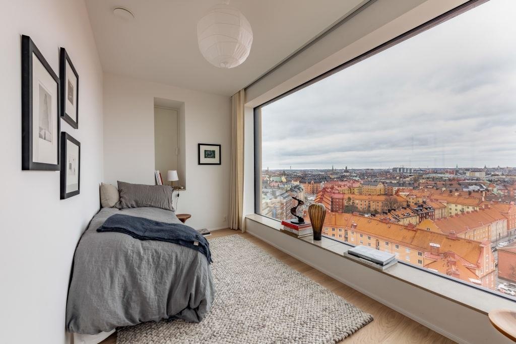 Meo phat hien camera quay len trong khach san khi di du lich hinh anh