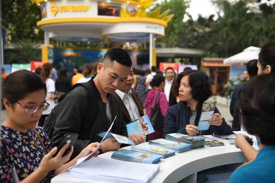 du lich thang 4 anh 2