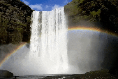 Thac nuoc cao 62 m xuat hien cau vong dep nhu tien canh o Iceland hinh anh