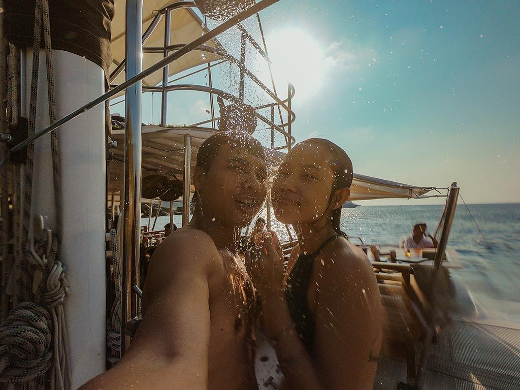 Tan huong ky nghi sang chanh tren du thuyen voi 2,5 trieu dong hinh anh