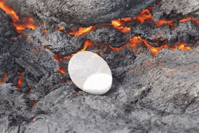 Nuong marshmallow tren mieng nui lua va nhung cach nau thuc an ky la hinh anh