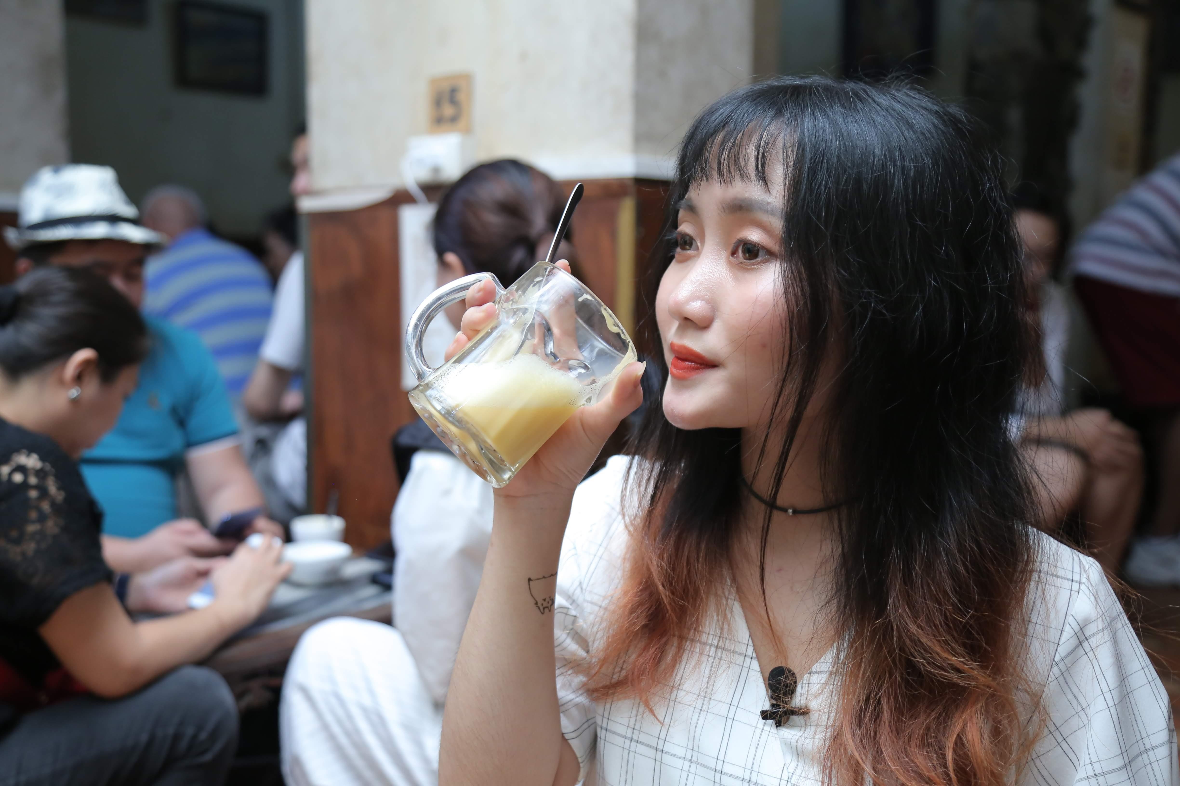 Bia trung co gi ngon ma nguoi nguoi muon thu? hinh anh