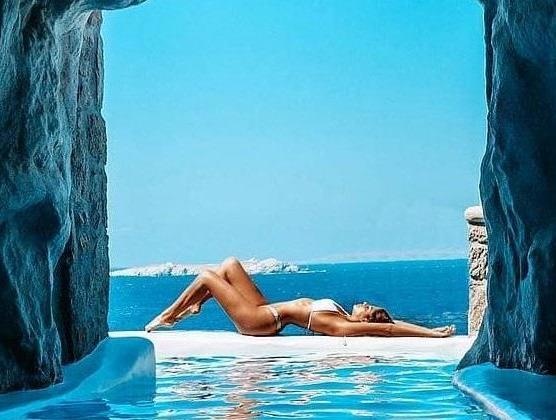 Doc dao be boi hang dong, co gia hon 1.000 USD/dem o Hy Lap hinh anh