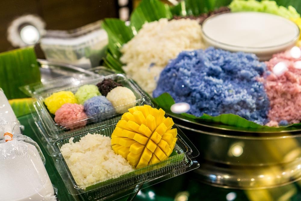 Cung food blogger Ba Chua Via He 'diet sach' am thuc Thai Lan hinh anh