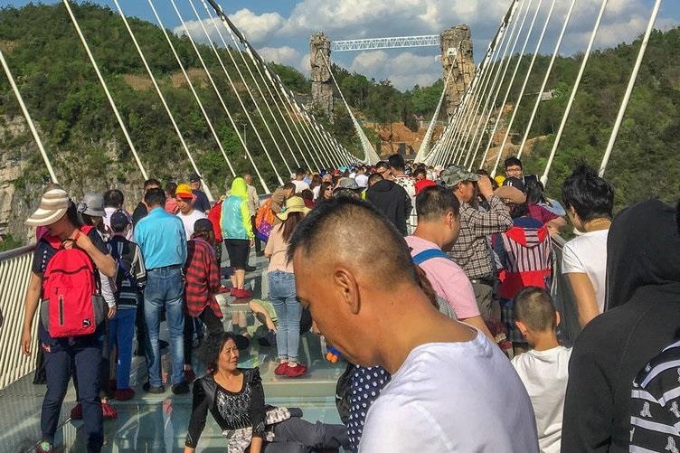 Gian nan den 'tac tho' hanh trinh kham pha cau kinh Truong Gia Gioi hinh anh