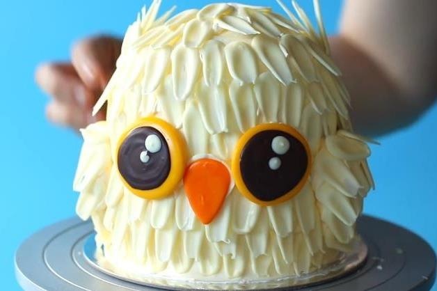 Lam banh hinh cu trang khien tre nho thich me hinh anh