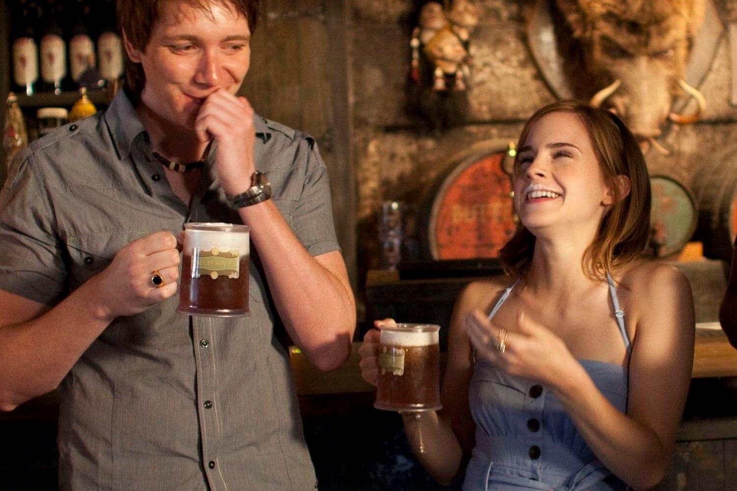 Tham du festival, uong 'vo bung' bia bo Harry Potter tru danh hinh anh