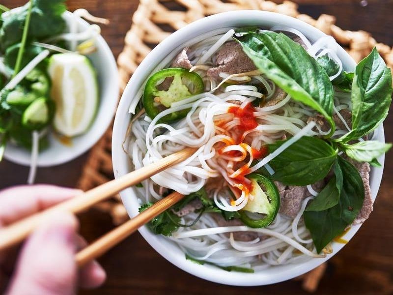 Pho Viet Nam va nhung bua sang pho bien o chau A hinh anh