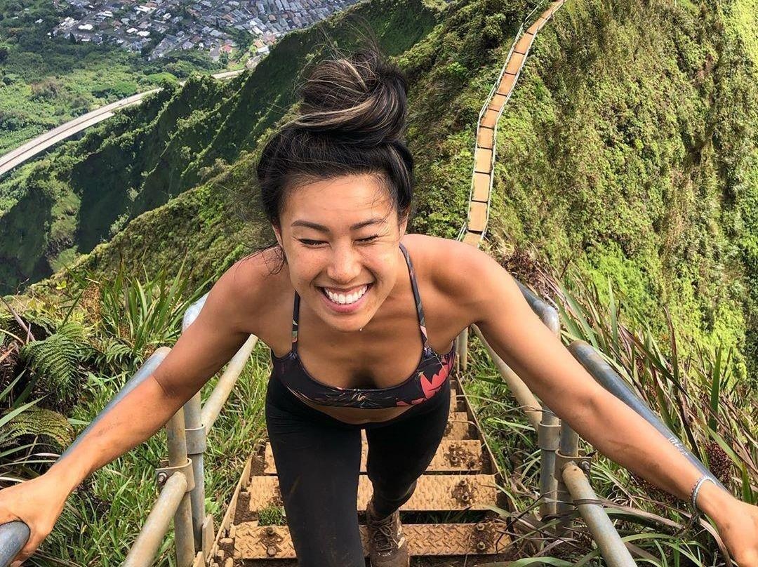 Du khach bat chap tinh mang va 1.000 USD de leo len thien duong hinh anh