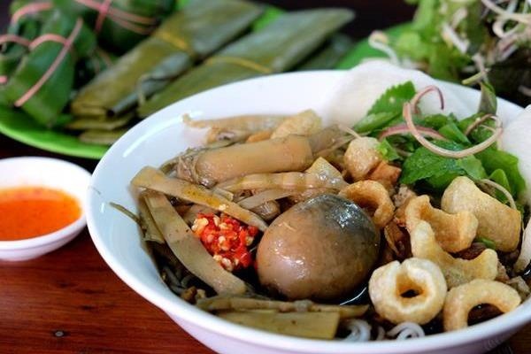 Bun cua 'thoi' - dac san hut thuc khach den Gia Lai hinh anh