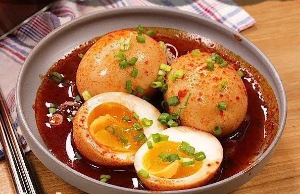 Trung ga tam ot cay, mon ngon ton com ngay mat troi hinh anh