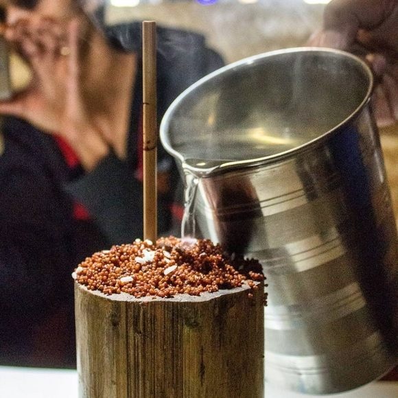 do uong kinh di tren trai dat anh 3