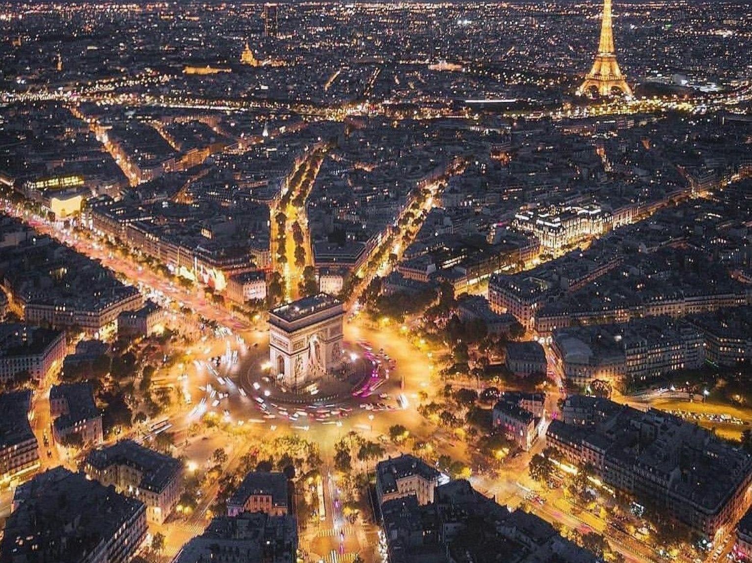 Kinh do anh sang hoa le nhin tu tren cao hinh anh