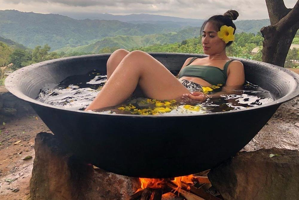 Tam lo thien trong noi nuoc dun soi o Philippines hinh anh