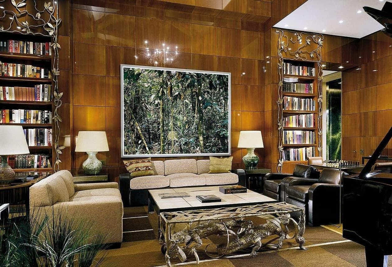 Phong khach san gia 50.000 USD/dem, may man moi duoc thue hinh anh