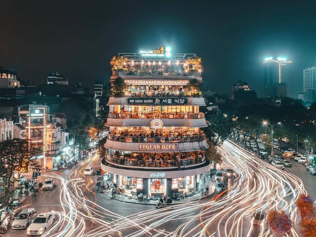 Len lich an choi dem, du tiec Countdown 2020 o Ha Noi hinh anh