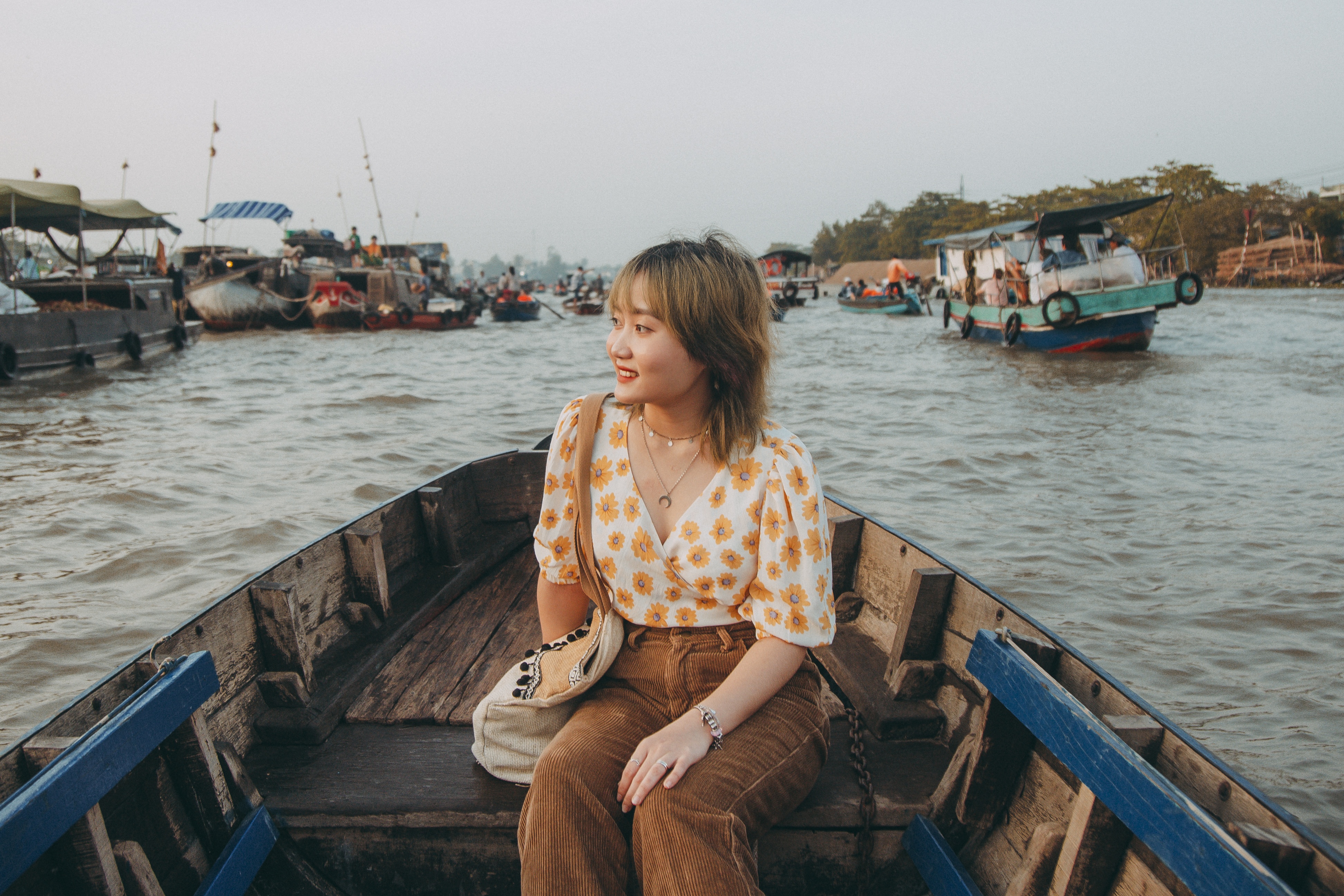 Lenh denh song nuoc Can Tho, tam bien xanh Phu Quoc trong 5 ngay hinh anh