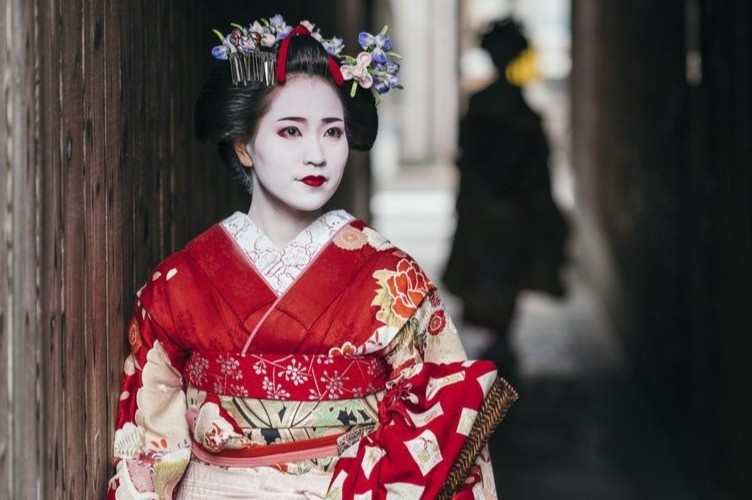 Net dep truong ton o vung dat geisha hinh anh