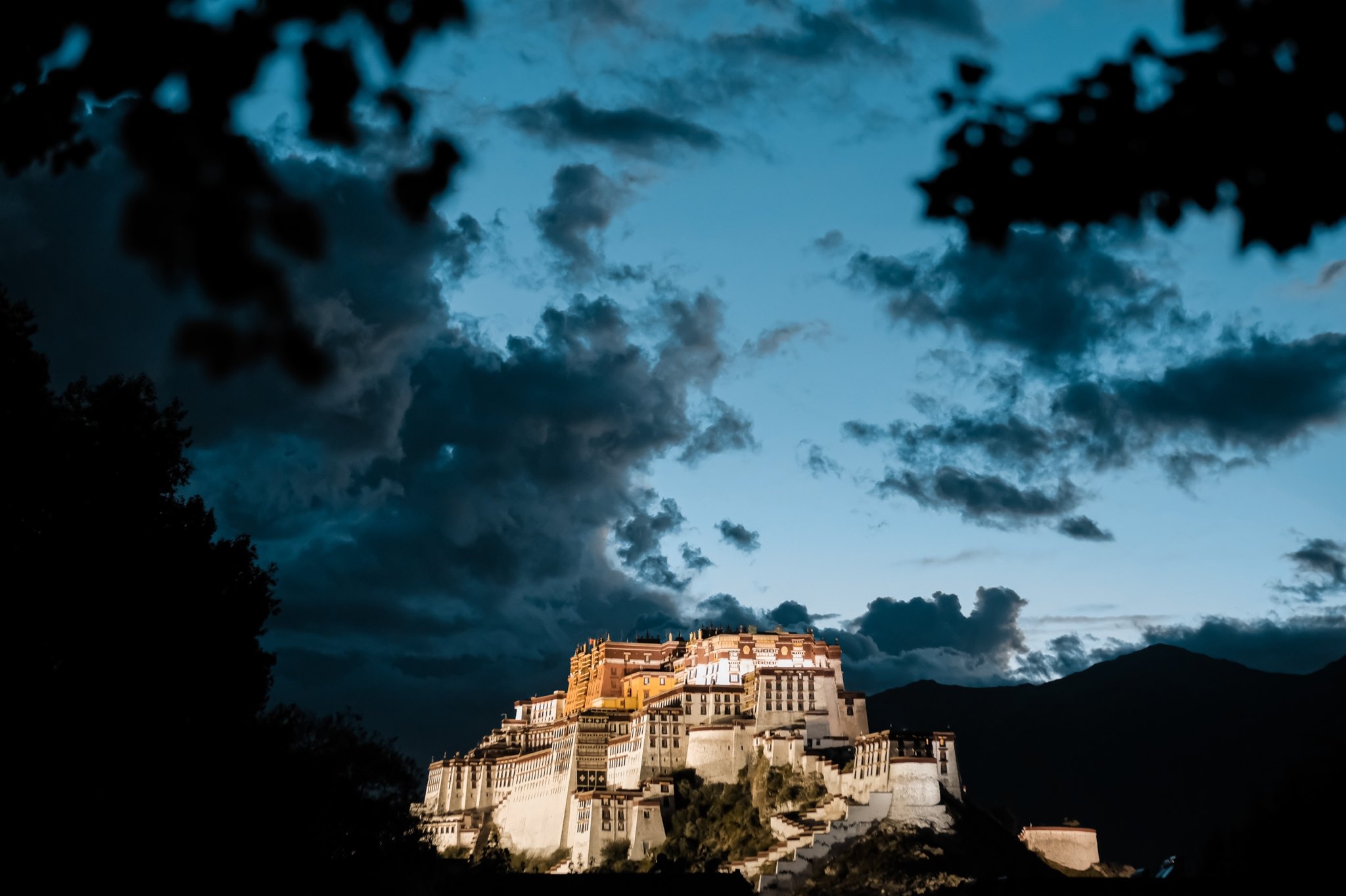 du lich tay tang anh 14