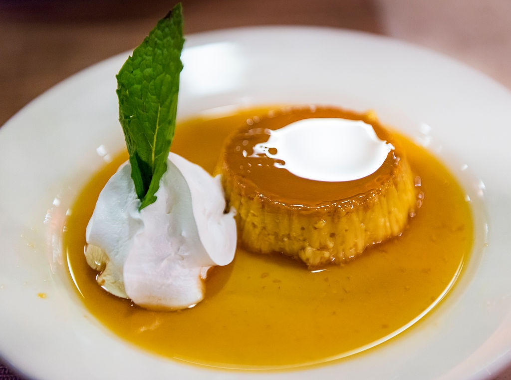 Hai phut hoc lam caramel truyen thong beo ngay o nha hinh anh