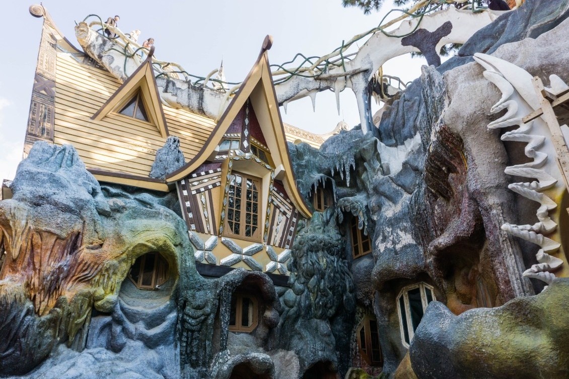 Nha Dien Da Lat co kien truc di, tung nhieu lan len bao nuoc ngoai hinh anh