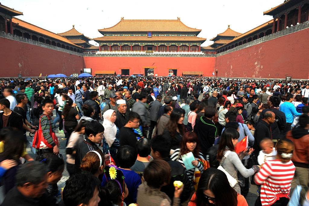 Tu Cam Thanh o Trung Quoc mo cua, don 5.000 khach/ngay hinh anh