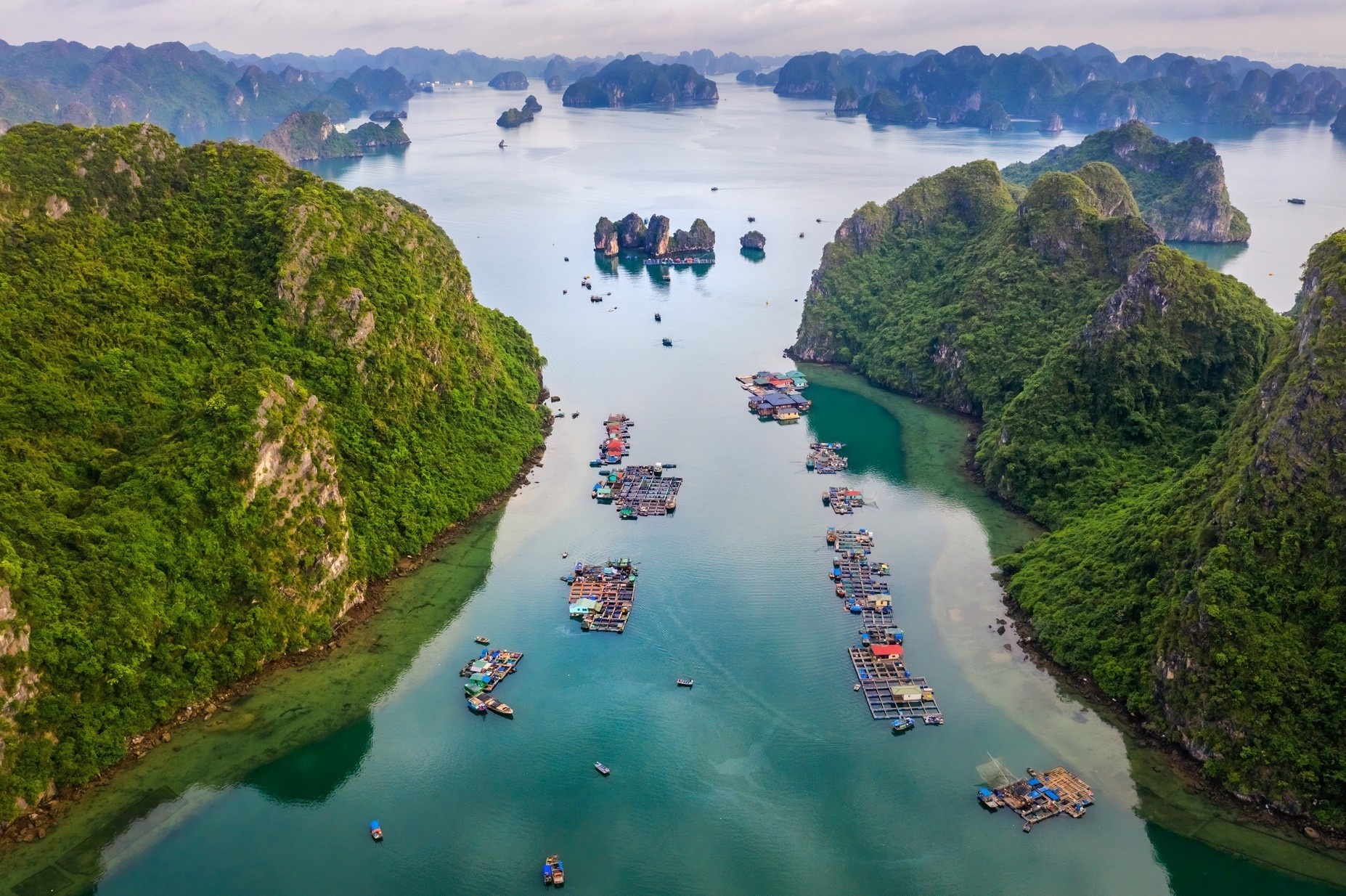 Quang Ninh mien phi ve tham quan vinh Ha Long, nhieu uu dai hap dan hinh anh