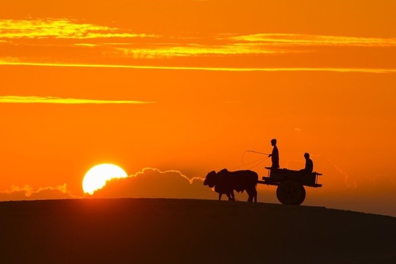 Mat troi moc tren doi cat Viet Nam vao top anh dep nhat the gioi hinh anh