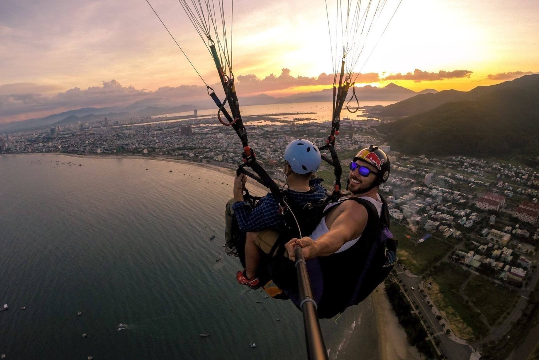Den Da Nang bay du luon nhu phim 'Ha canh noi anh' hinh anh