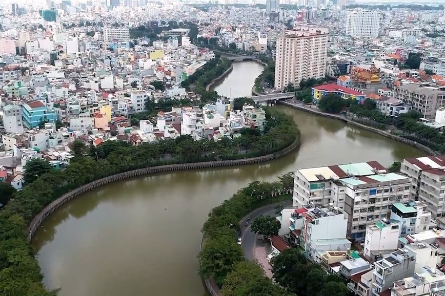 Dong kenh ban nhat TP.HCM tho mong tro lai sau hanh trinh 20 nam hinh anh