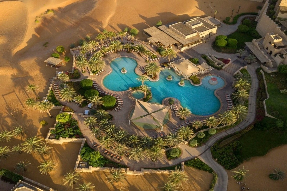 Resort 5 sao xay giua sa mac cat lon nhat the gioi hinh anh