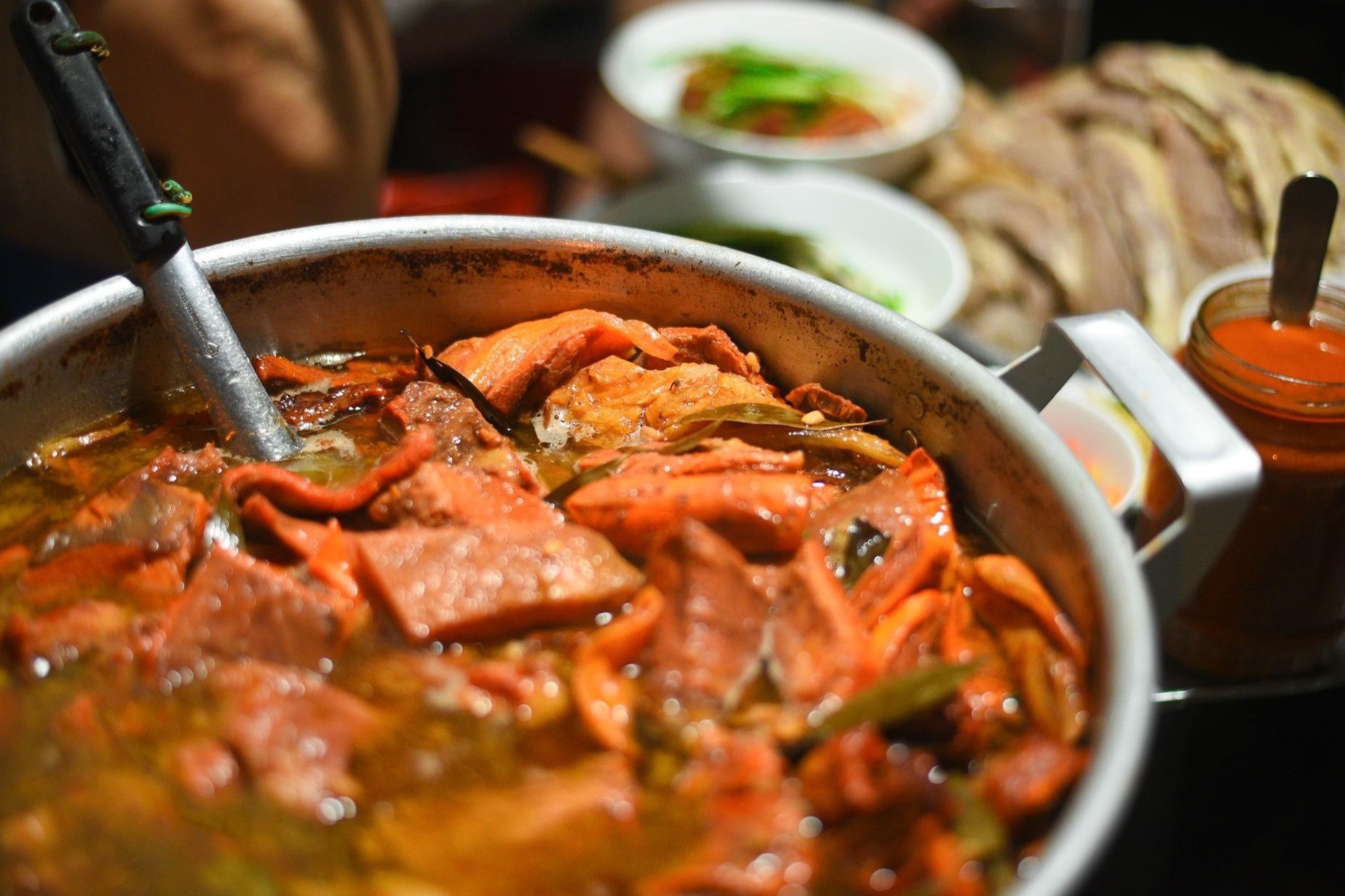 An sang gi o quanh khu pho co Ha Noi voi 50.000 dong? hinh anh