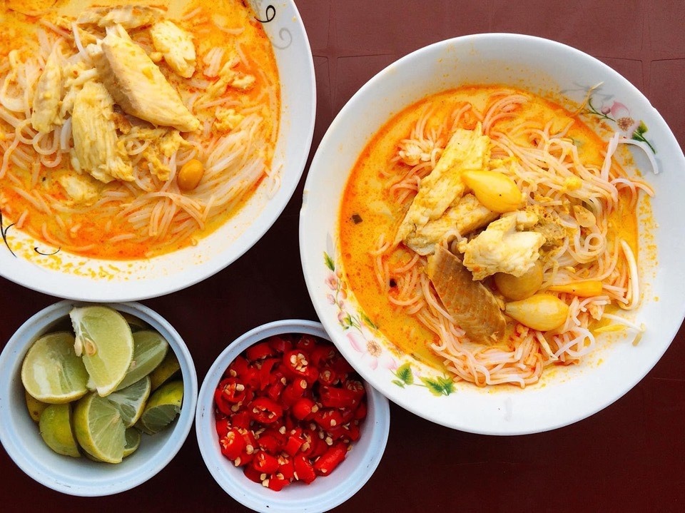 com huyet rong anh 2