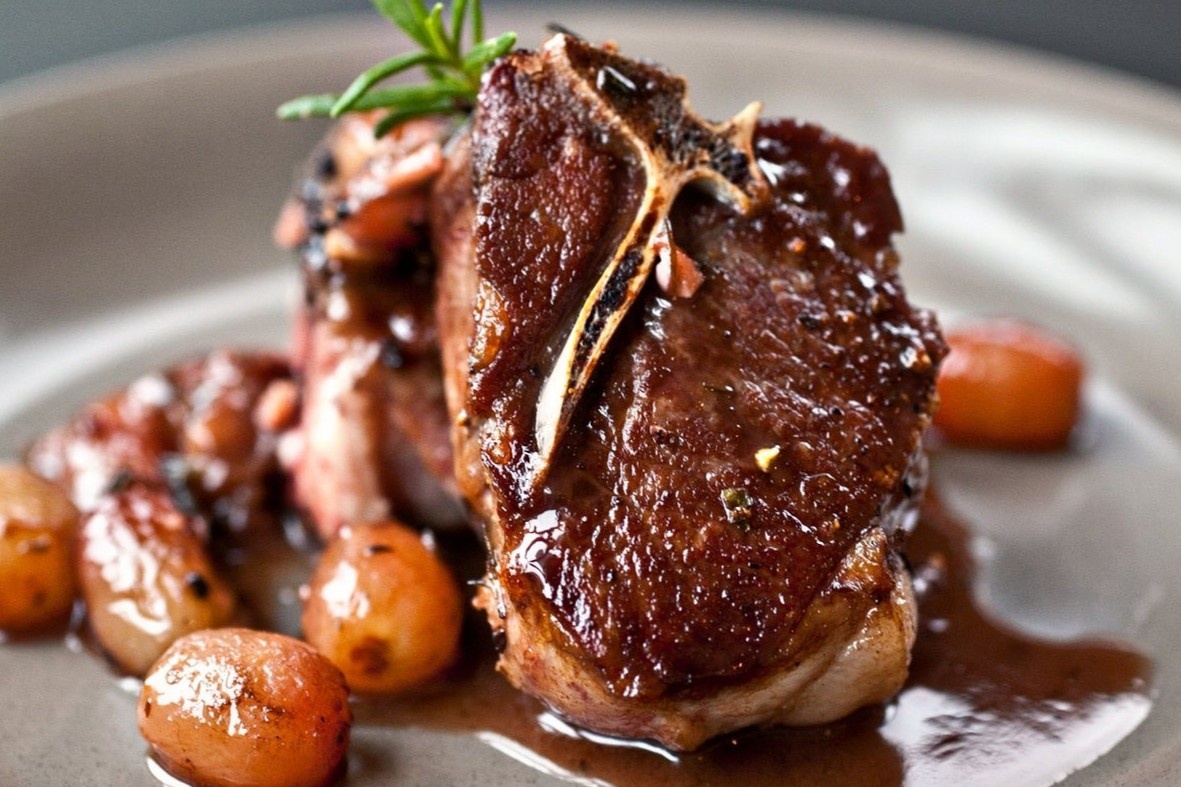 Thit cuu sot tieu den ngon kho cuong cho bua cuoi tuan hinh anh