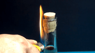 Mo nut ruou vang bang bat lua hinh anh