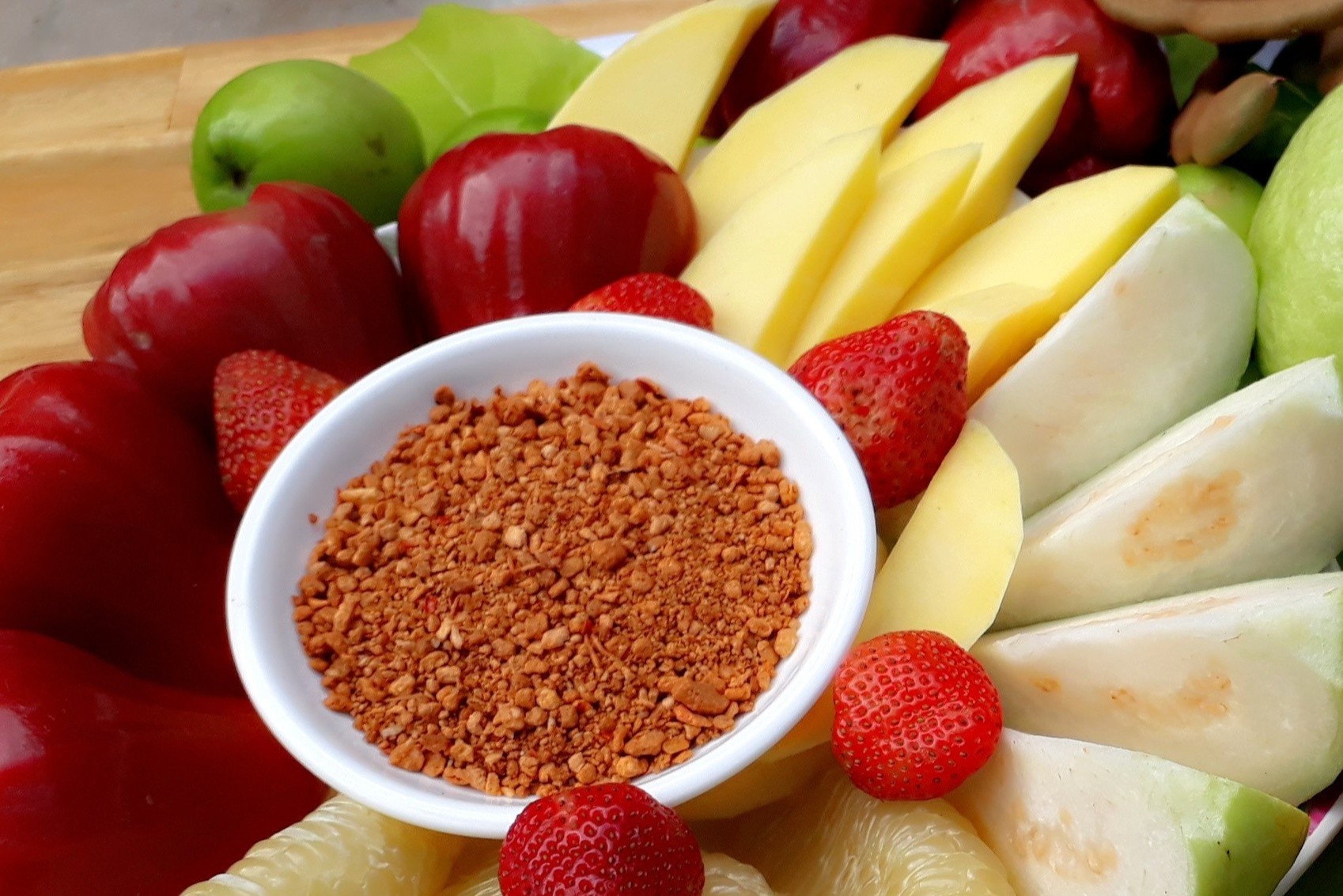 Loai muoi tom cham hoa qua noi tieng hinh anh