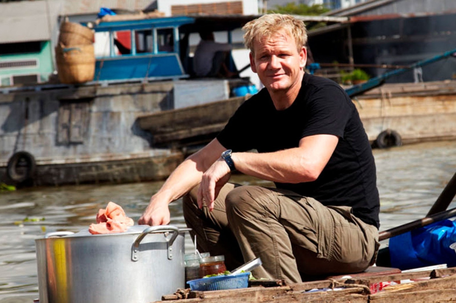 Nhung show truyen hinh quoc te noi tieng noi ve am thuc Viet Nam hinh anh