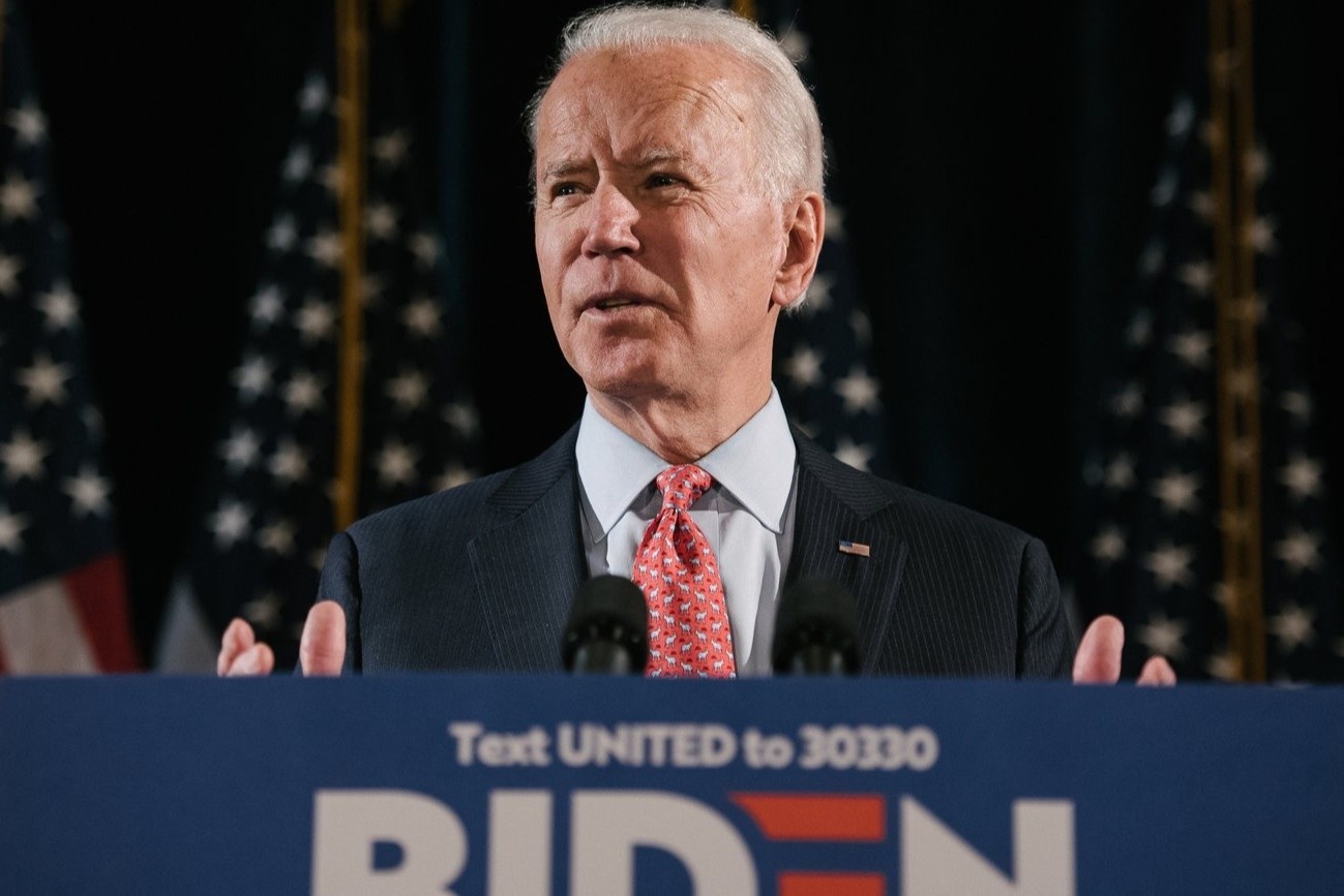 Ong Biden thich do ngot va mon mi toc thien than hinh anh