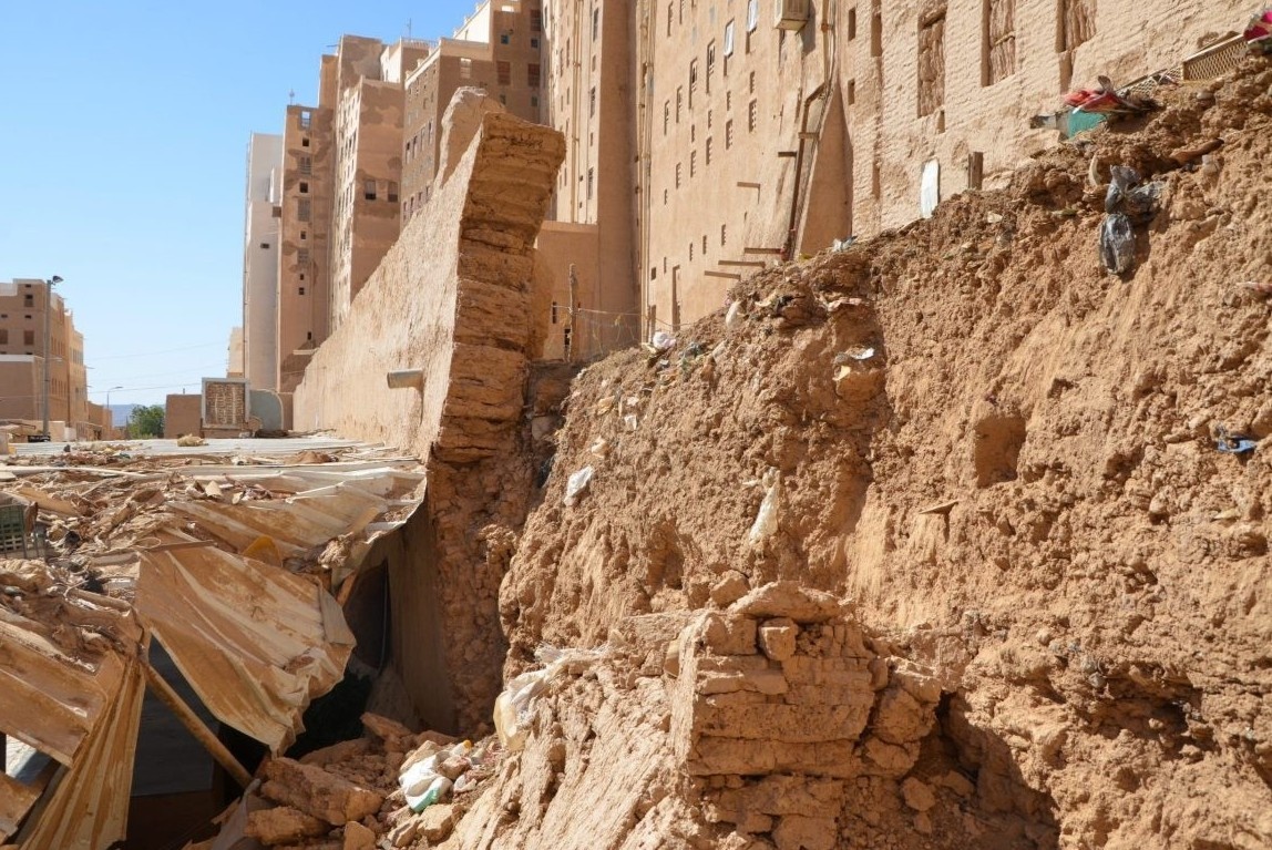 Thanh pho choc troi xay tu the ky 16 sap sup do hinh anh