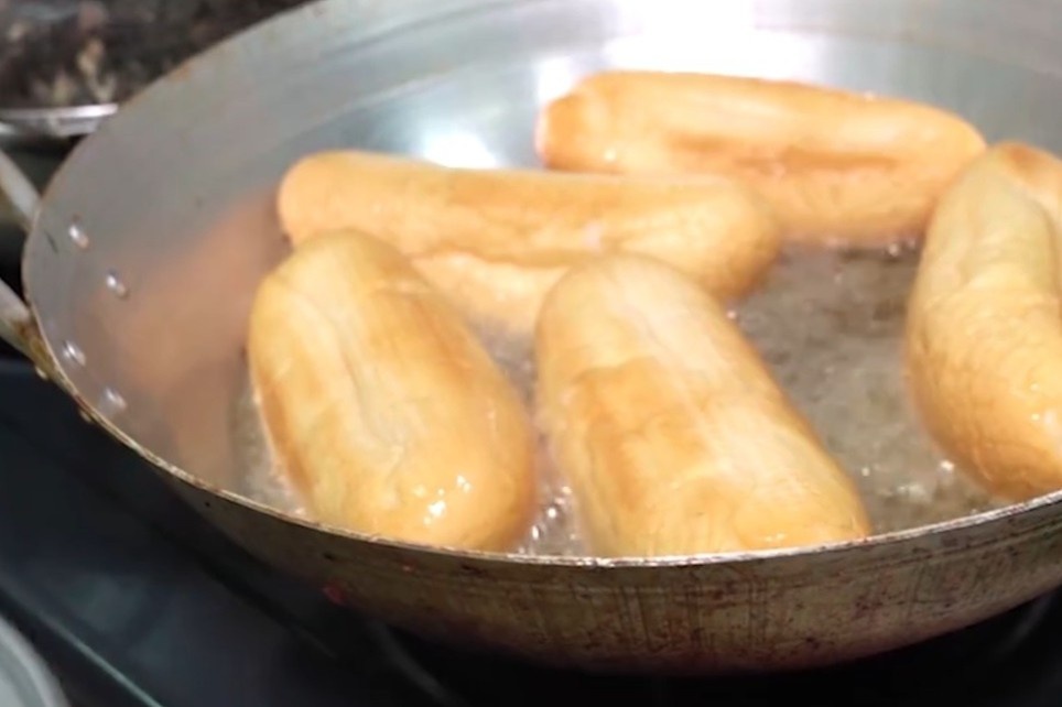 Banh mi rau ran ngon re o Hai Phong hinh anh