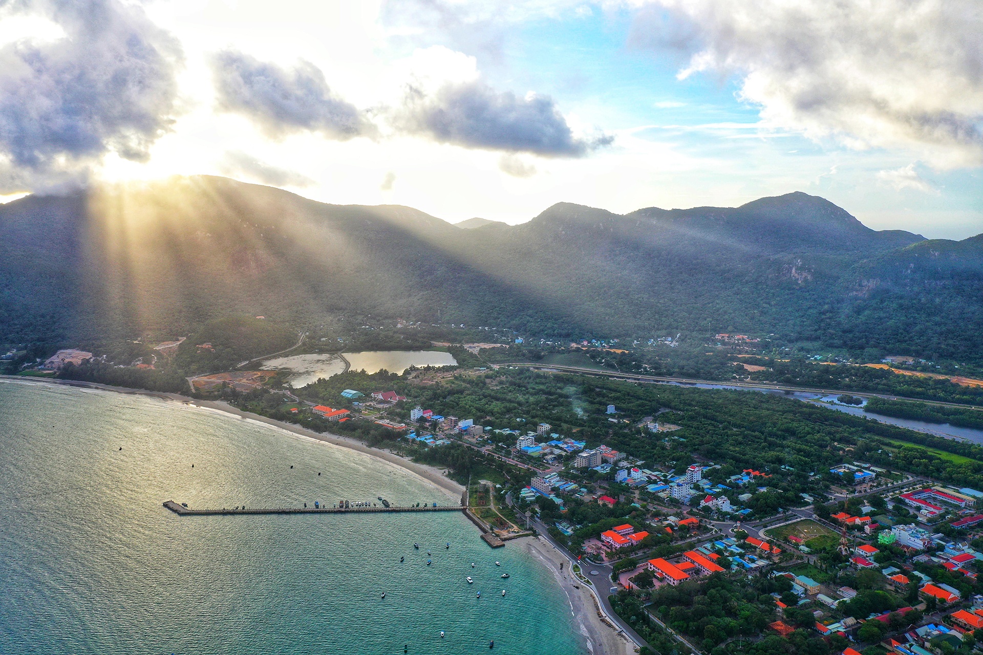 giá vé máy bay ảnh 2 gia ve may bay anh 2