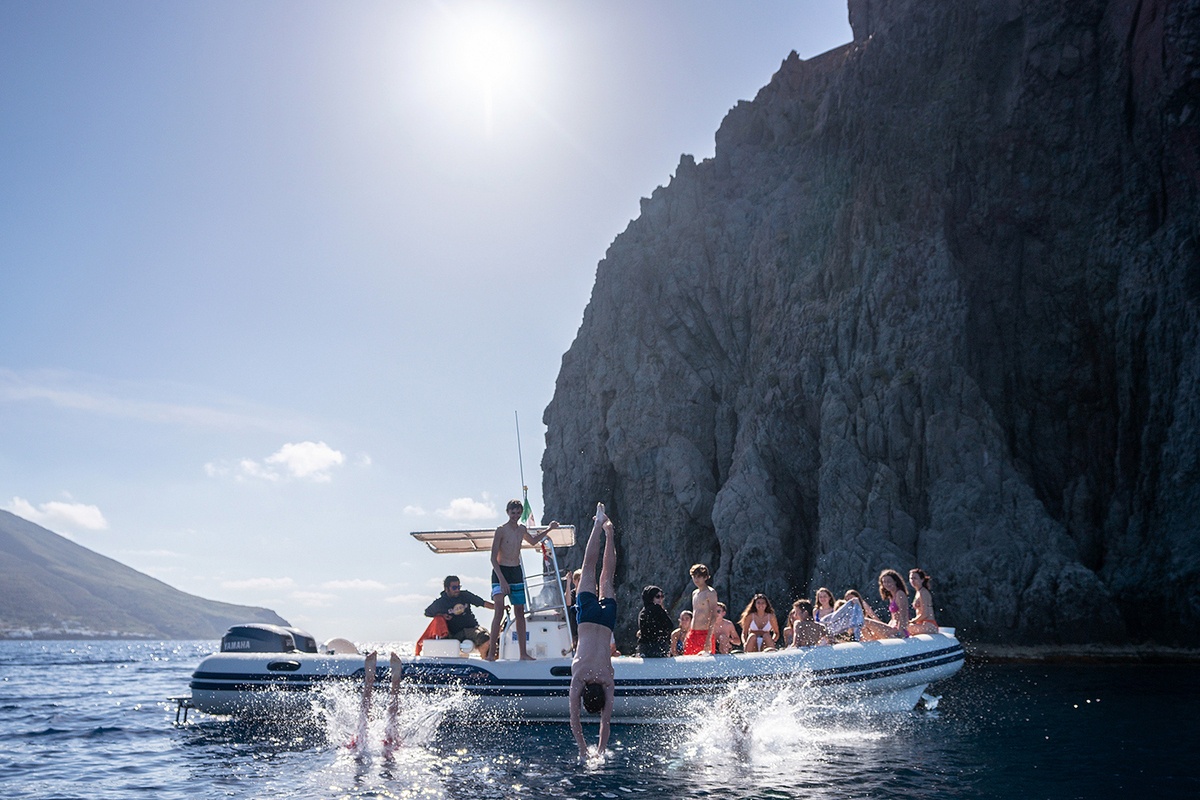 nui lua phun trao anh 2