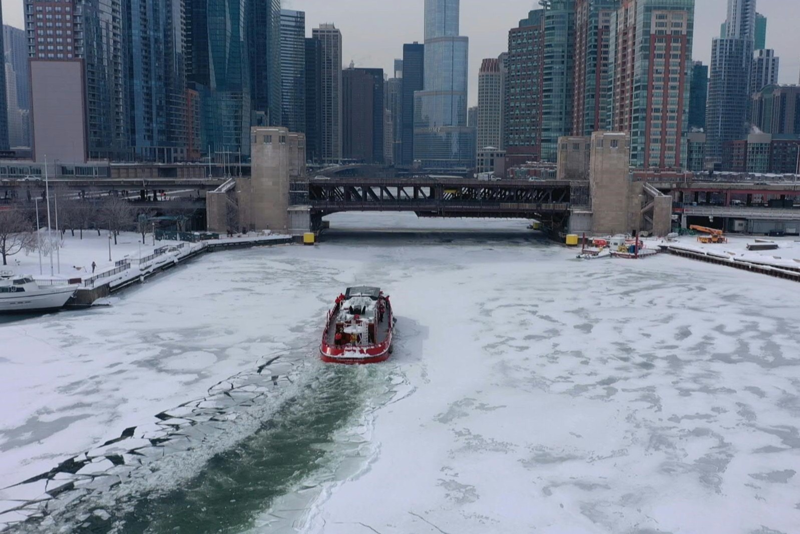 Bao tuyet, bang gia bao phu Chicago hinh anh